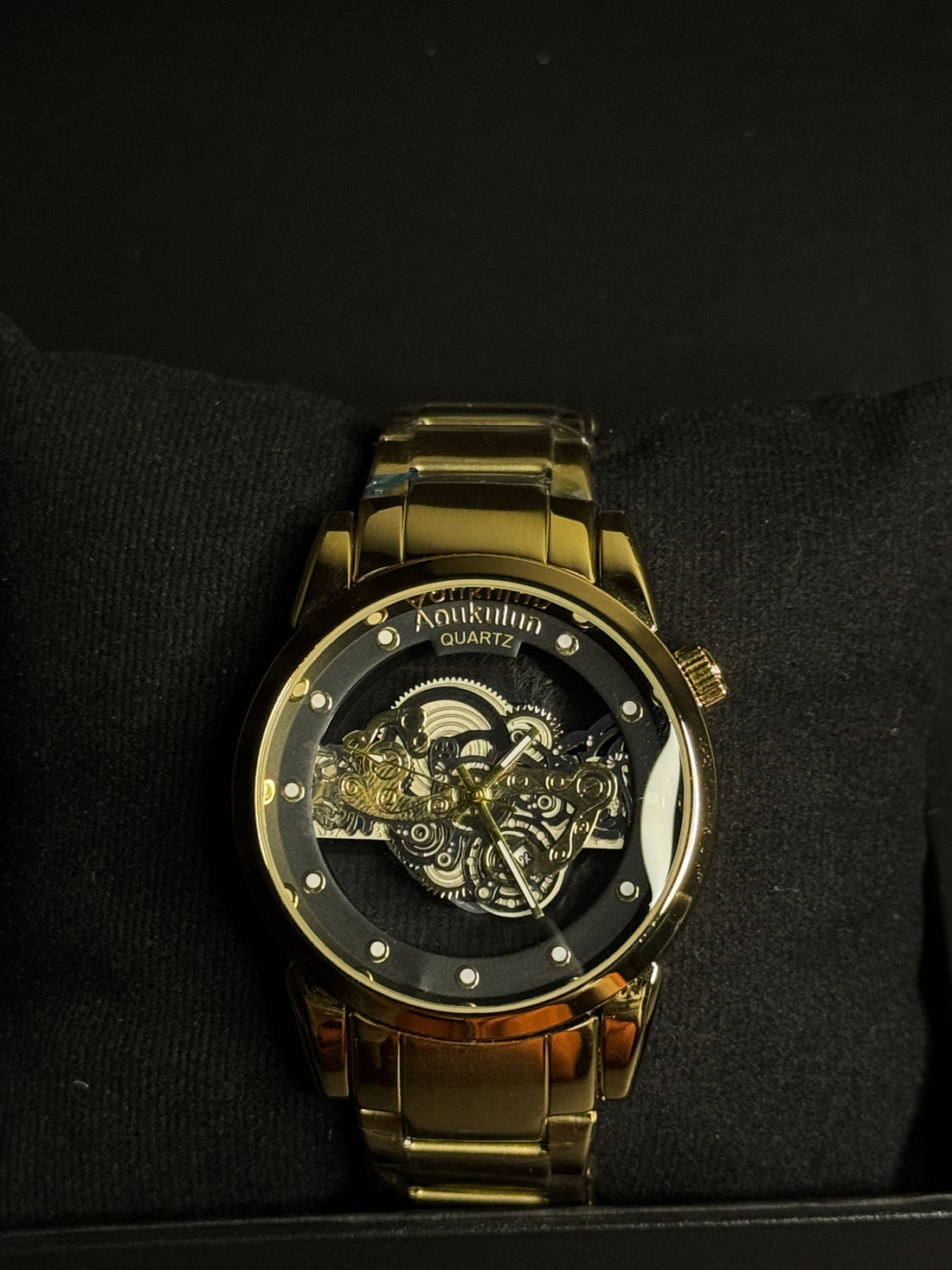 AOUKULUN QUARTZ WATCH